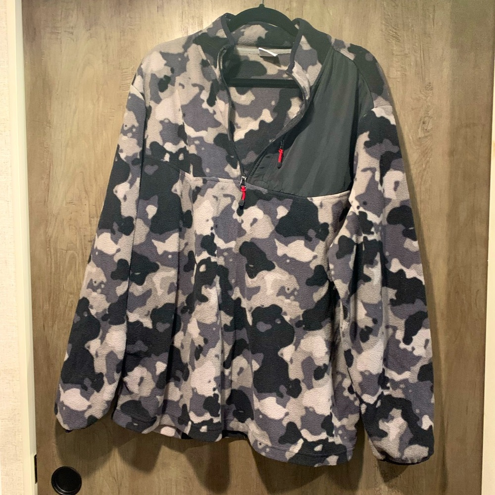 Men’s XL camo pull over
